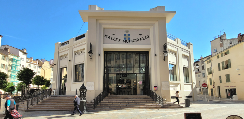 Appartement T2 40m² charmant à rénover aux Halles à Toulon dans le 83